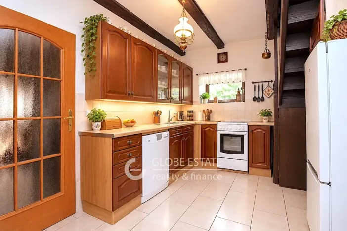 Prodej rodinného domu, Vinařice, 230 m2