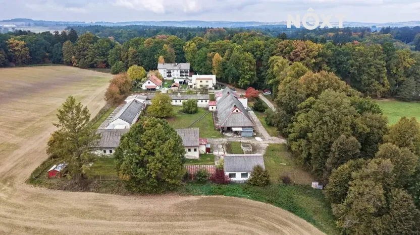 Prodej obchodního prostoru, Jindřichův Hradec, 9726 m2
