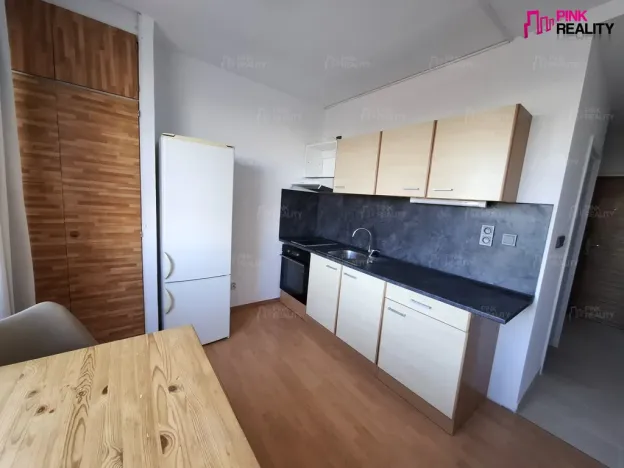 Pronájem bytu 1+1, Hradec Králové - Moravské Předměstí, Štefánikova, 42 m2