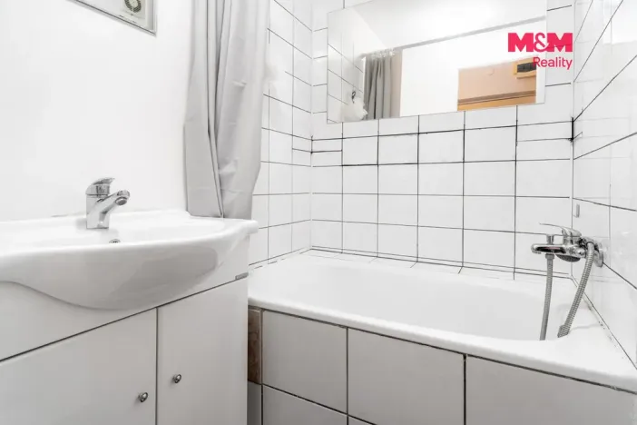 Prodej bytu 1+kk, Pardubice - Zelené Předměstí, Palackého třída, 31 m2
