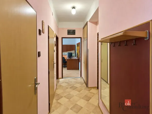 Prodej bytu 2+1, Karlovy Vary - Rybáře, Hybešova, 54 m2