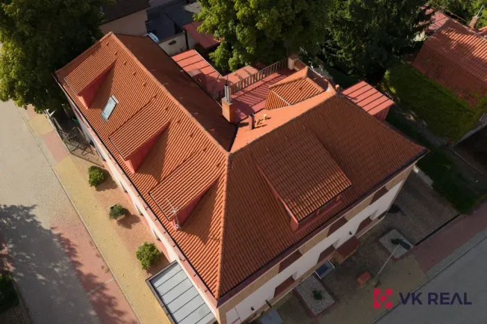Prodej vícegeneračního domu, Praha - Horní Počernice, Rožnovská, 577 m2
