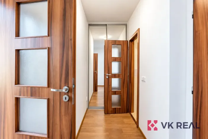 Prodej vícegeneračního domu, Praha - Horní Počernice, Rožnovská, 577 m2