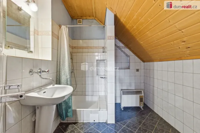 Prodej rodinného domu, Rotava, Růžové údolí, 170 m2