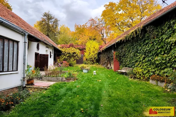 Prodej rodinného domu, Dzbel, 360 m2