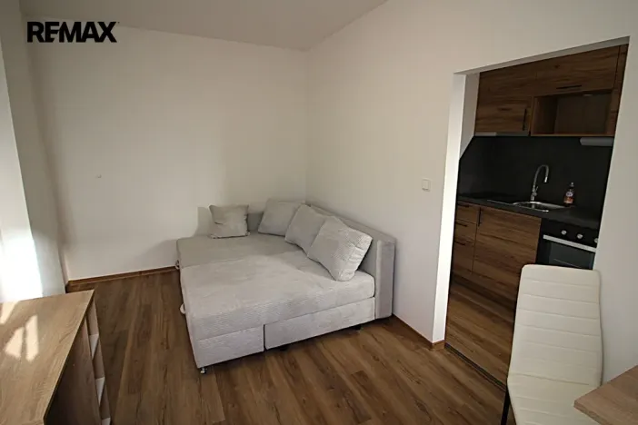 Pronájem bytu 1+kk, Hrádek nad Nisou - Donín, Donínská, 24 m2