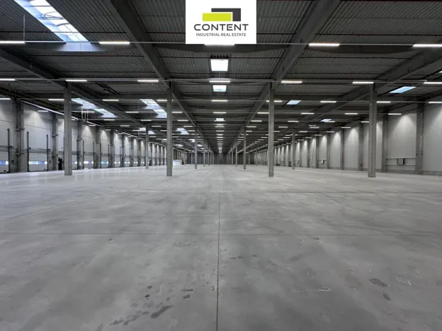 Pronájem výrobních prostor, Pardubice - Rosice, Salavcova, 7823 m2