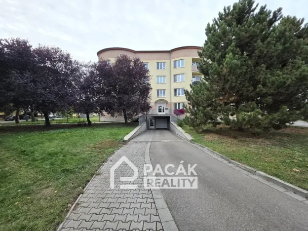 Prodej bytu 3+1, Olomouc, Rumunská, 104 m2
