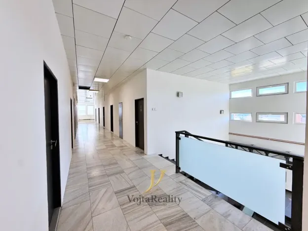 Pronájem kanceláře, Olomouc, Jožky Jabůrkové, 35 m2