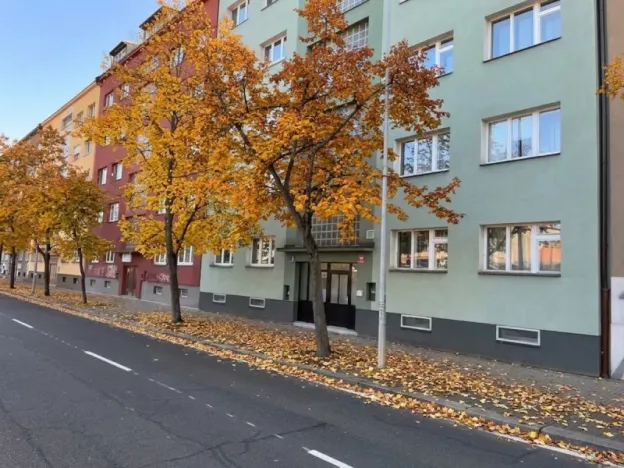 Pronájem bytu 3+kk, Praha - Krč, Budějovická, 67 m2