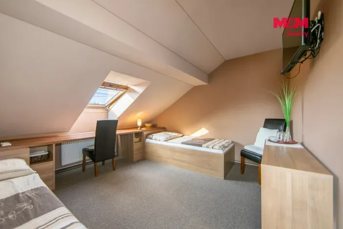 Prodej ubytování, Kladruby, Husova, 900 m2