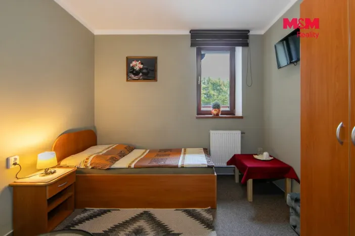 Prodej ubytování, Kladruby, Husova, 900 m2
