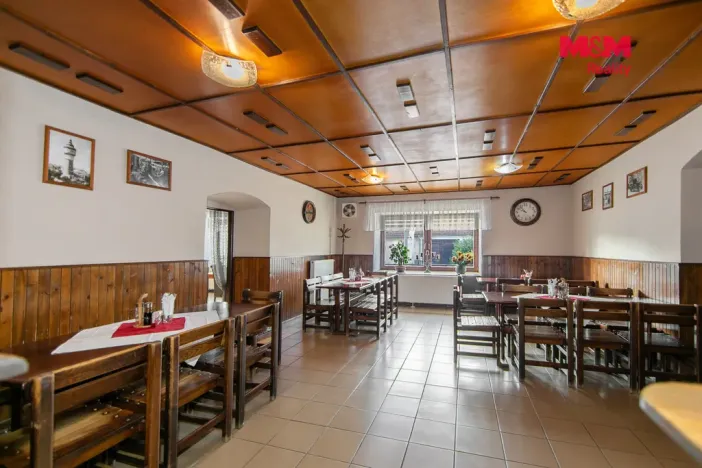 Prodej ubytování, Kladruby, Husova, 900 m2