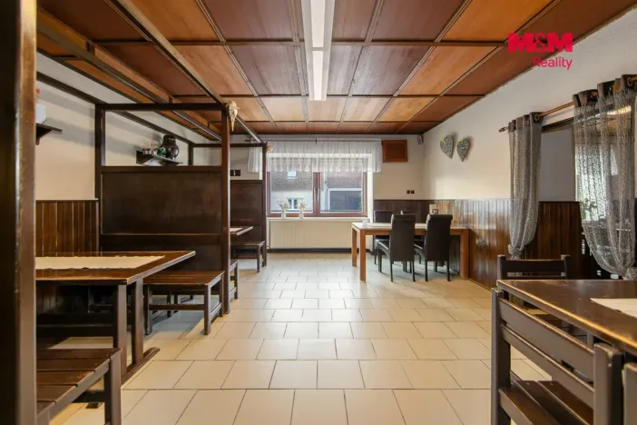 Prodej ubytování, Kladruby, Husova, 900 m2