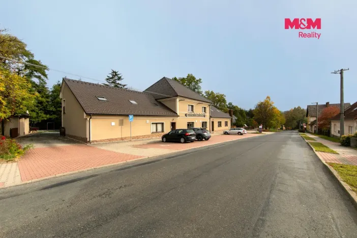 Prodej ubytování, Kladruby, Husova, 900 m2