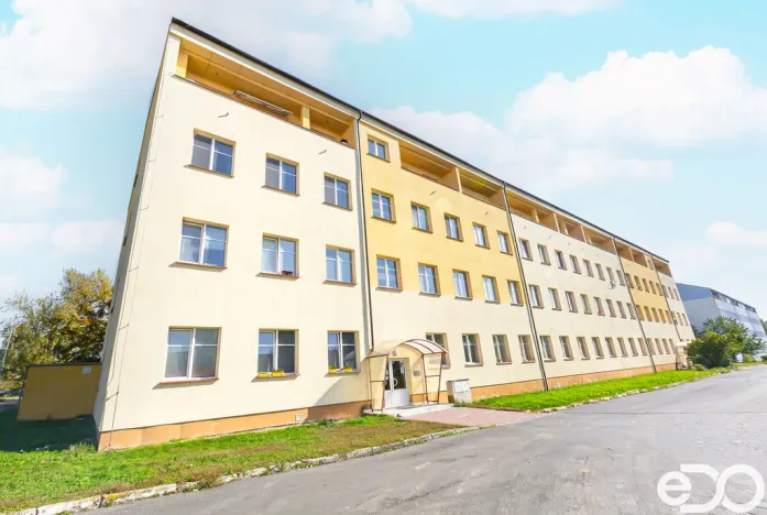 Prodej bytu 2+kk, Milovice, Topolová, 56 m2
