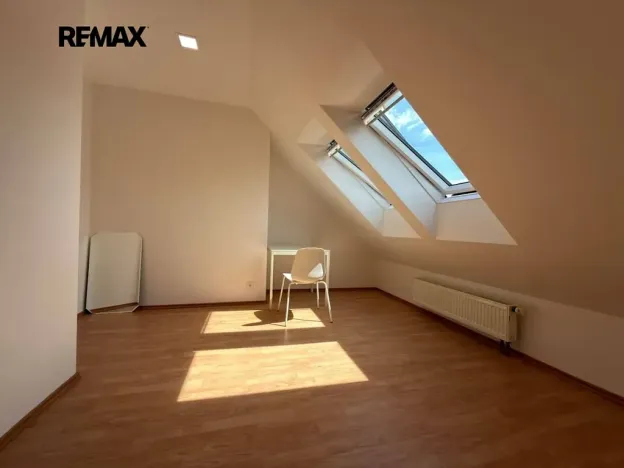 Pronájem bytu 2+kk, Praha - Dejvice, Koulova, 43 m2