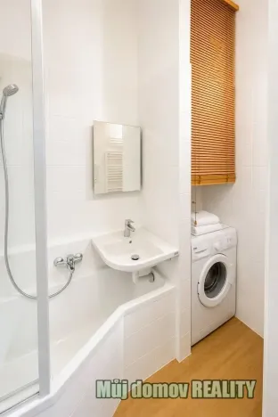 Pronájem bytu 2+1, Praha - Bubeneč, Verdunská, 55 m2