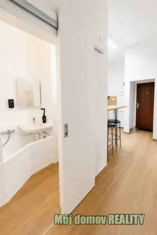 Pronájem bytu 2+1, Praha - Bubeneč, Verdunská, 55 m2
