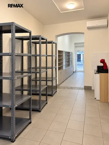 Pronájem obchodního prostoru, Praha - Nusle, Nuselská, 51 m2