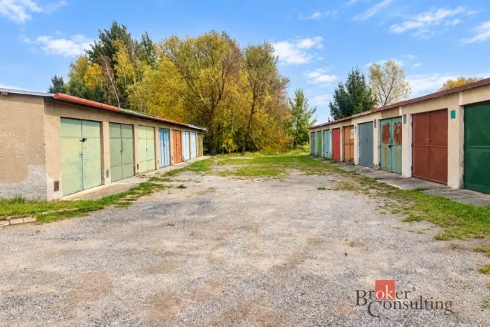 Prodej garáže, Telč - Telč-Štěpnice, Jana Žižky, 19 m2