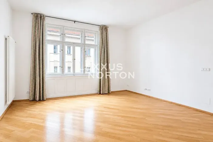 Pronájem bytu 4+1, Praha - Nové Město, Odborů, 100 m2