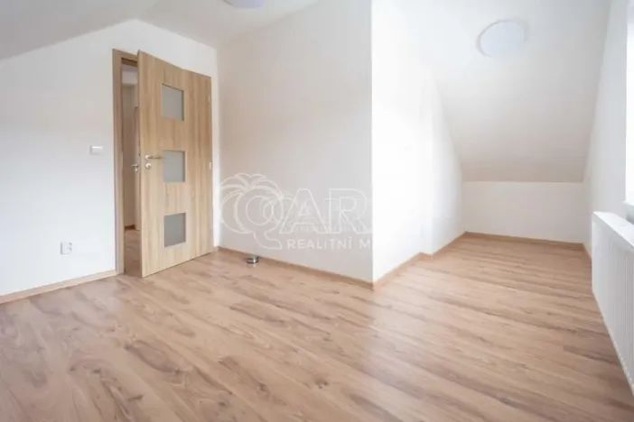 Pronájem bytu 2+1, Neratovice, V Hajnovkách, 46 m2