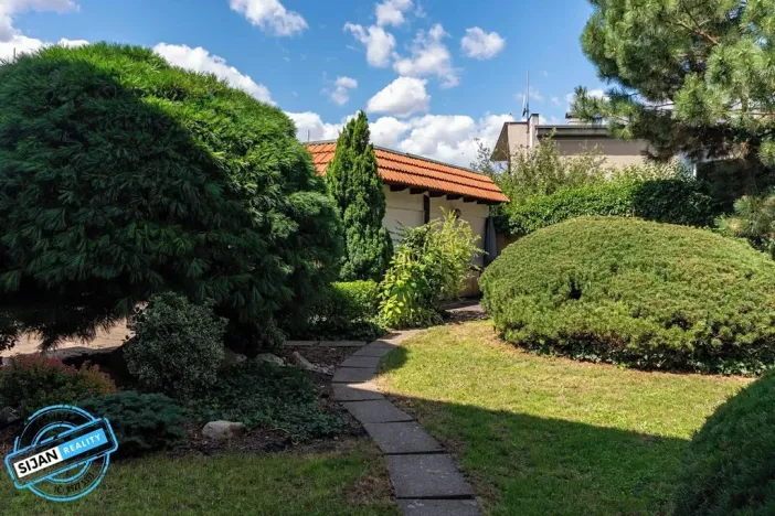 Prodej bytu 3+1, Opava, Okruhy, 112 m2
