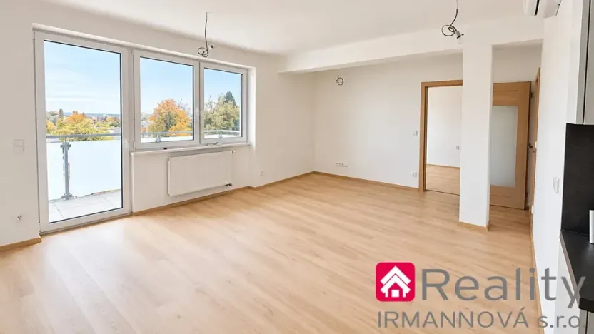 Prodej bytu 2+kk, Pohořelice, Znojemská, 60 m2