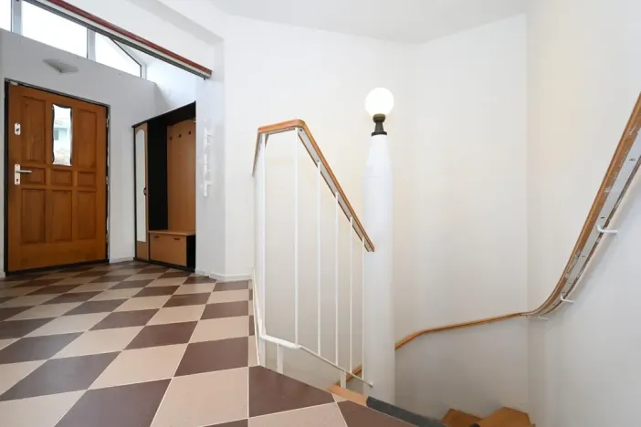 Pronájem vícegeneračního domu, Praha - Libeň, Na Jabloňce, 330 m2