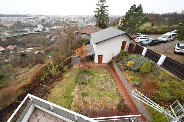Pronájem vícegeneračního domu, Praha - Libeň, Na Jabloňce, 330 m2
