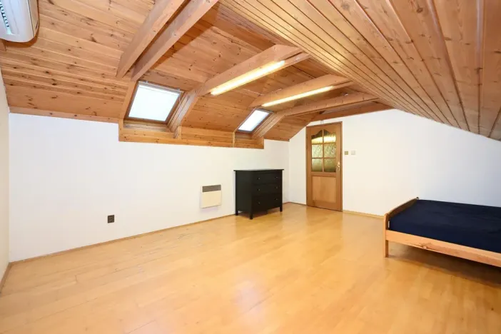 Pronájem vícegeneračního domu, Praha - Libeň, Na Jabloňce, 330 m2