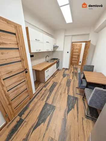 Pronájem bytu 3+1, Praha - Vršovice, Amurská, 72 m2
