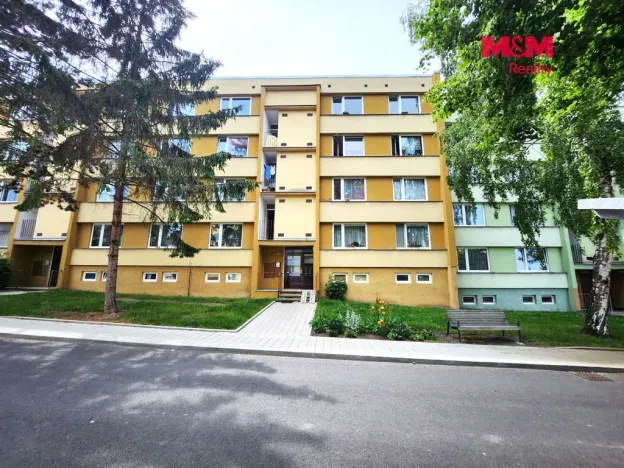Prodej bytu 2+kk, Louny, Čs. armády, 39 m2