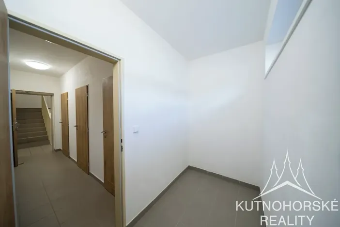 Pronájem bytu 1+kk, Kutná Hora, V Zákoutí, 38 m2