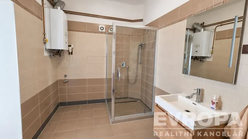 Prodej bytu 3+1, Praha - Dejvice, Zemědělská, 101 m2