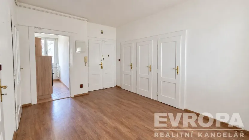Prodej bytu 3+1, Praha - Dejvice, Zemědělská, 101 m2