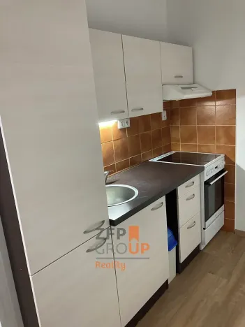 Pronájem bytu 2+kk, Brno, Mutěnická, 40 m2