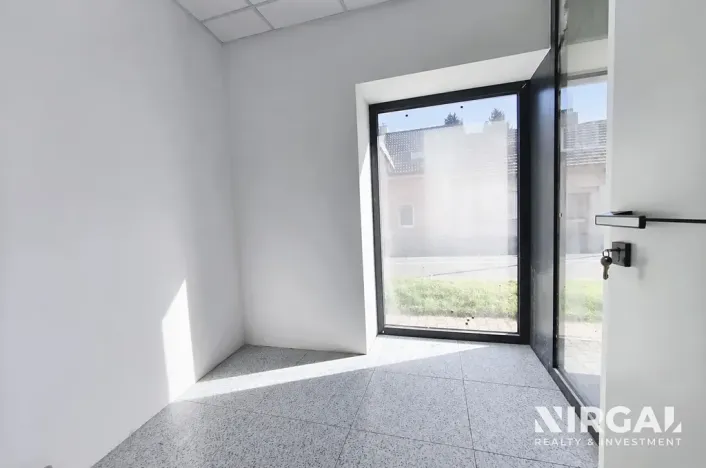 Pronájem ordinace, Praha - Uhříněves, U starého mlýna, 47 m2