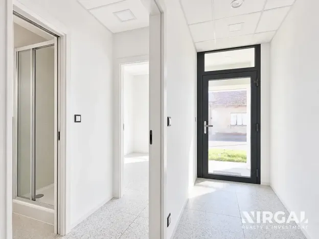 Pronájem ordinace, Praha - Uhříněves, U starého mlýna, 47 m2