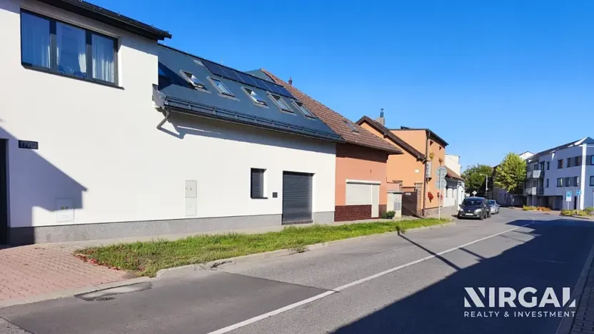 Pronájem ordinace, Praha - Uhříněves, U starého mlýna, 47 m2