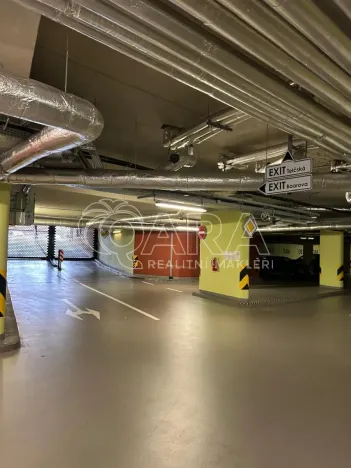 Prodej garážového stání, Praha - Michle, Baarova, 13 m2