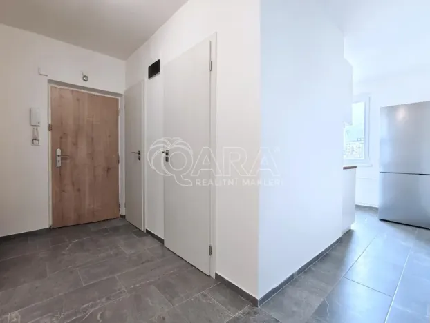 Pronájem bytu 2+1, Praha - Malešice, Káranská, 53 m2