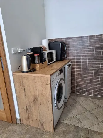Pronájem bytu 2+kk, Hradec Králové, Buzulucká, 54 m2