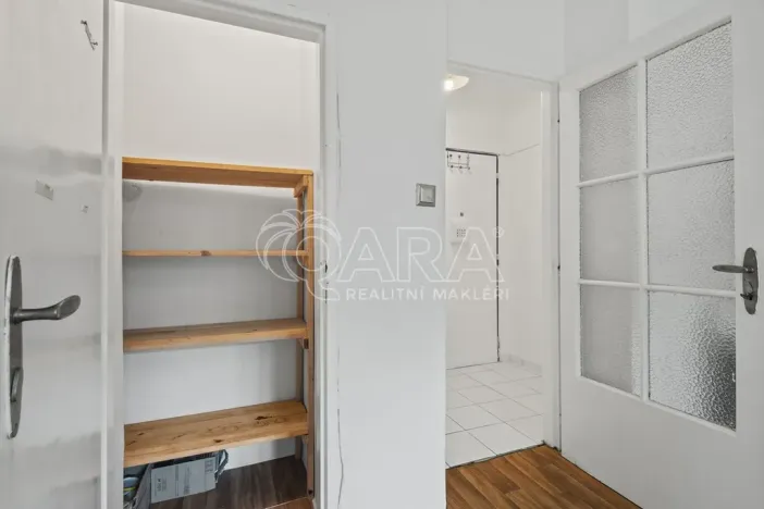Pronájem bytu 2+kk, Praha - Košíře, Donátova, 44 m2