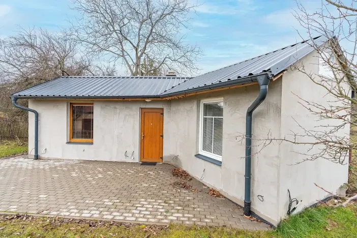 Pronájem rodinného domu, Lukov, Hradská, 32 m2
