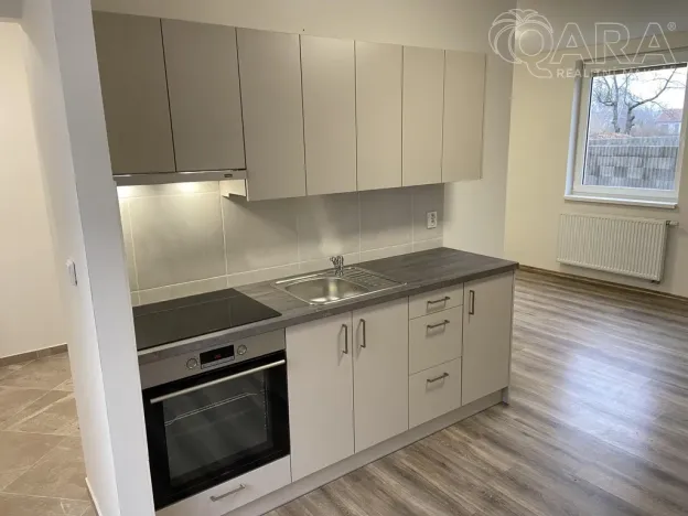 Pronájem bytu 1+kk, Ivanovice na Hané - Chvalkovice na Hané, 31 m2