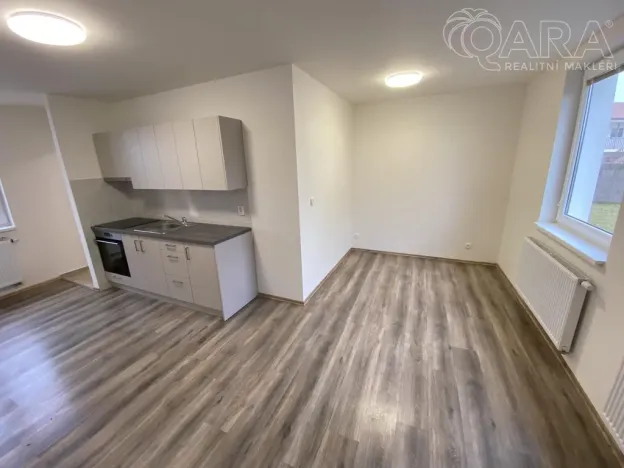 Pronájem bytu 1+kk, Ivanovice na Hané - Chvalkovice na Hané, 31 m2