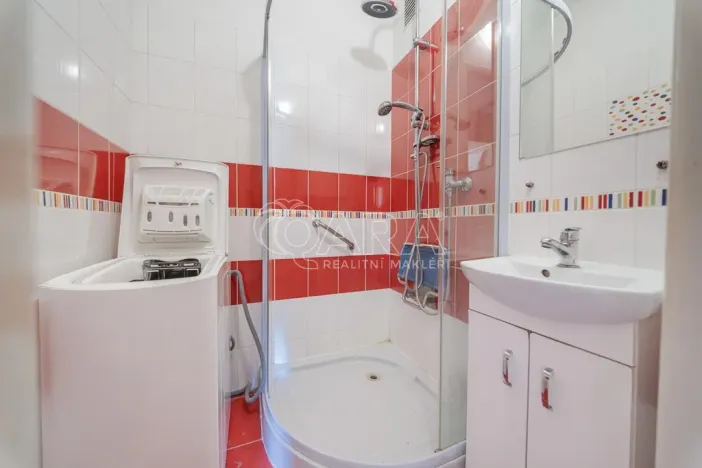 Prodej bytu 3+1, Ostrava - Poruba, Alžírská, 63 m2