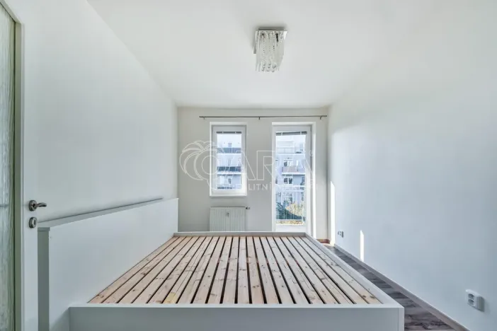 Pronájem bytu 2+kk, Praha - Michle, Elektrárenská, 46 m2